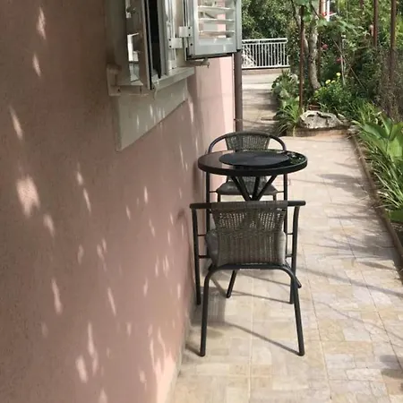 Stefanija - With Garden View דירה *